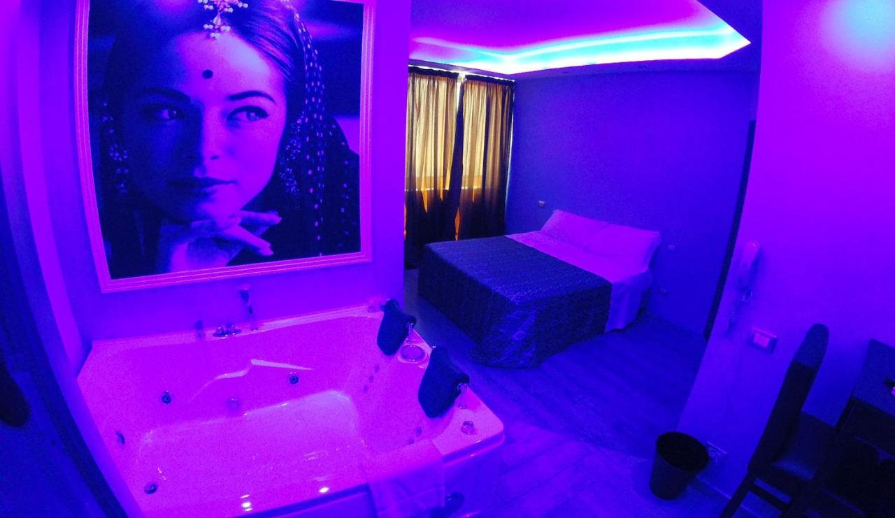 Capri Spa Hotel Casoria Eksteriør billede